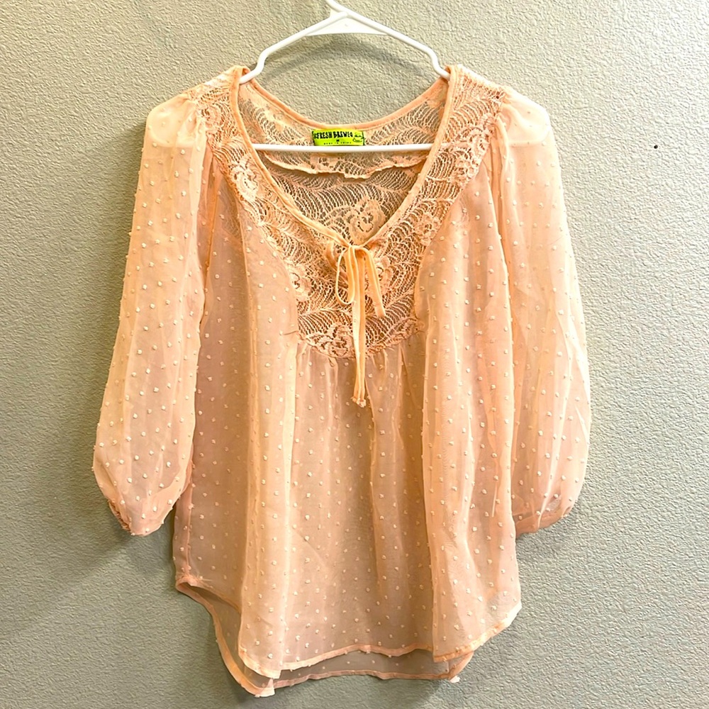 🌸 Fresh Brewed | Peach Swiss Dot Lace Blouse | Size M